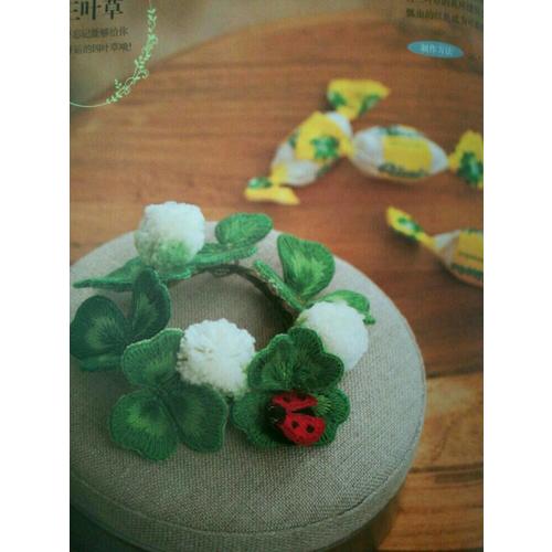 栩栩如生的立體花朵刺繡