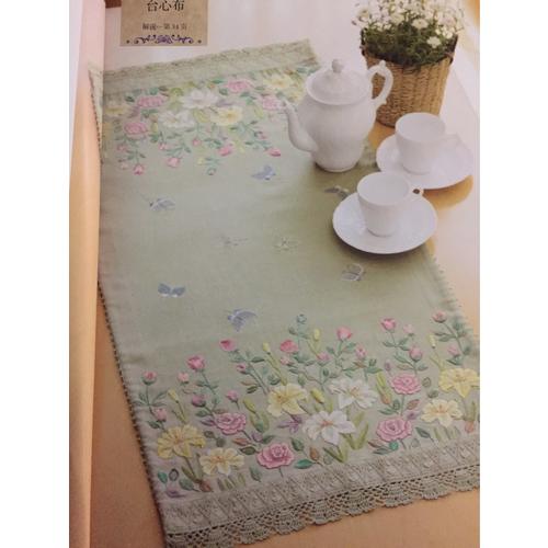 戶冢貞子的絕美刺繡：蝶戀花